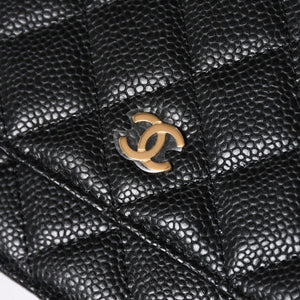 新品同様 CHANEL シャネル チェーンウォレット 長財布 30番台 ココマーク キャビアスキン ブラック ゴールド金具 中古 4a009245