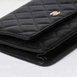 新品同様 CHANEL シャネル チェーンウォレット 長財布 30番台 ココマーク キャビアスキン ブラック ゴールド金具 中古 4a009245