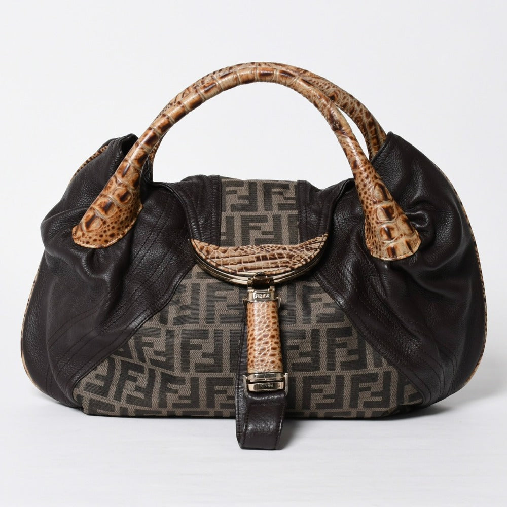 極美品 FENDI フェンディ スパイバッグ ハンドバッグ 8BR511 イタリア製 レザー キャンバス ブラウン ゴールド金具 中古 4a001565