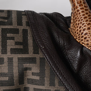 極美品 FENDI フェンディ スパイバッグ ハンドバッグ 8BR511 イタリア製 レザー キャンバス ブラウン ゴールド金具 中古 4a001565