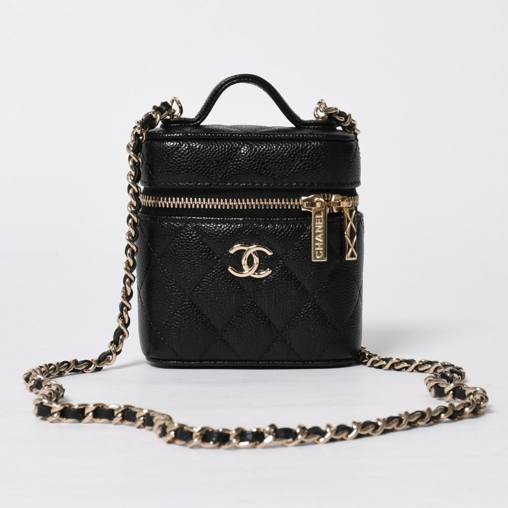 新品同様品 CHANEL シャネル スモールヴァニティーケース ショルダーバッグ キャビアスキン ブラック ゴールド金具 31番台 中古 4a009243