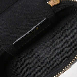 新品同様品 CHANEL シャネル スモールヴァニティーケース ショルダーバッグ キャビアスキン ブラック ゴールド金具 31番台 中古 4a009243