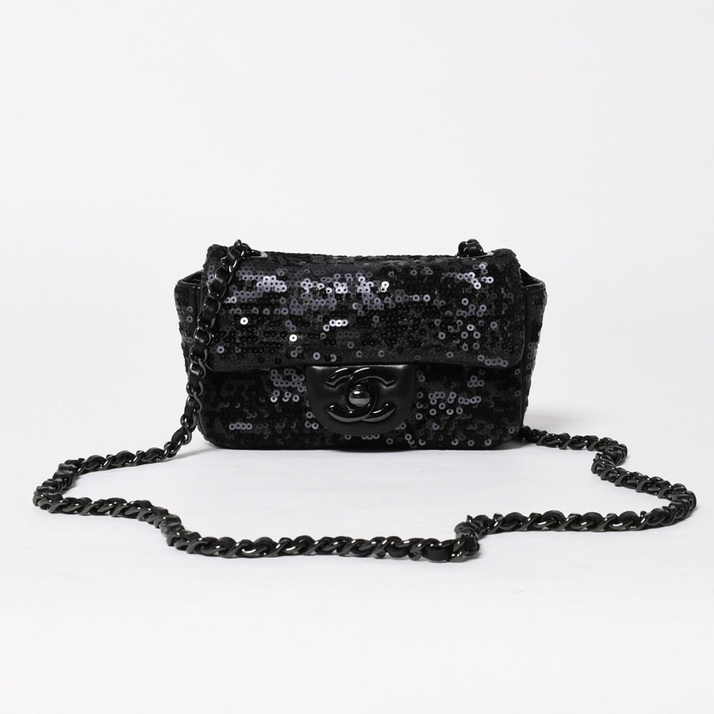 極美品 CHANEL シャネル ショルダーバッグ ミニマトラッセ ムーンライト オン ウォーター スパンコール ブラック 15番台 中古 4a009148
