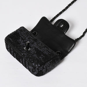 極美品 CHANEL シャネル ショルダーバッグ ミニマトラッセ ムーンライト オン ウォーター スパンコール ブラック 15番台 中古 4a009148