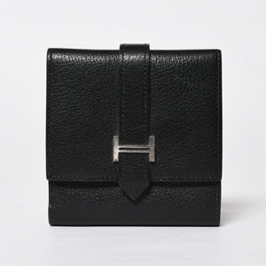 Very good condition HERMES Behan Recto Verso Bifold Wallet □N stamp Chevre Black Silver hardware Used 4a009068
