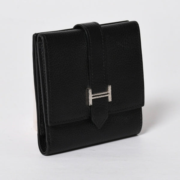 Very good condition HERMES Behan Recto Verso Bifold Wallet □N stamp Chevre Black Silver hardware Used 4a009068