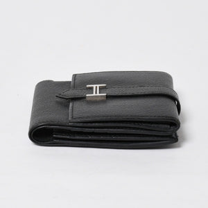 Very good condition HERMES Behan Recto Verso Bifold Wallet □N stamp Chevre Black Silver hardware Used 4a009068