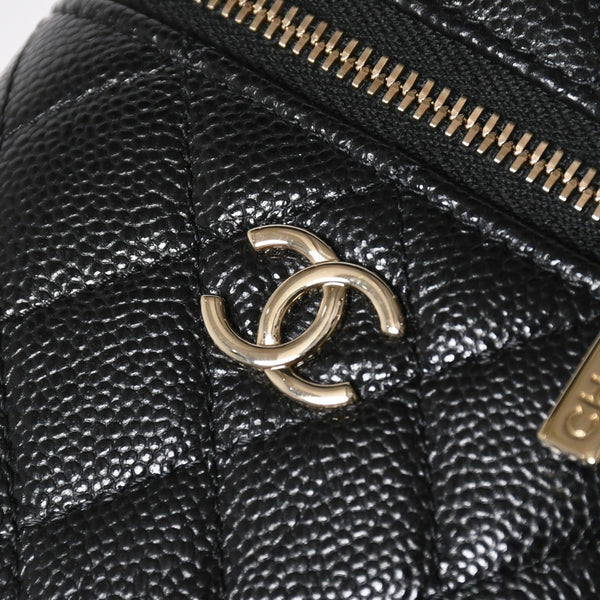 新品同様品 CHANEL シャネル スモールヴァニティーケース ショルダーバッグ キャビアスキン ブラック ゴールド金具 31番台 中古 4a009243