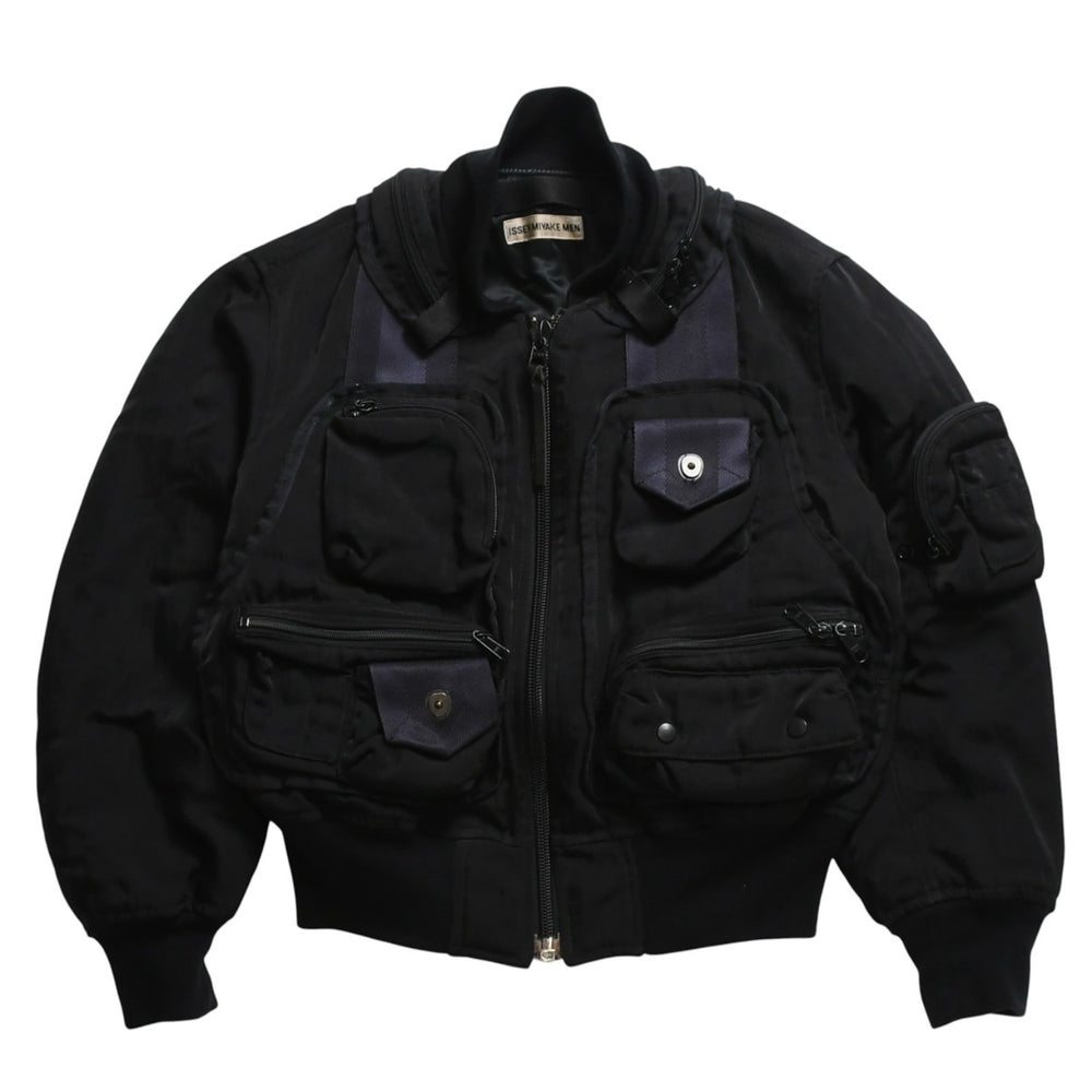 極美品 ISSEY MIYAKE MEN イッセイミヤケメン 96AW パラシュートカーゴボンバージャケット ブラック ネイビー サイズM 中古 4a009365