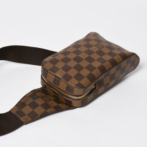 Very good condition LOUIS VUITTON Jeronimos waist bag N51994 body bag Damier brown gold hardware used 4a009646