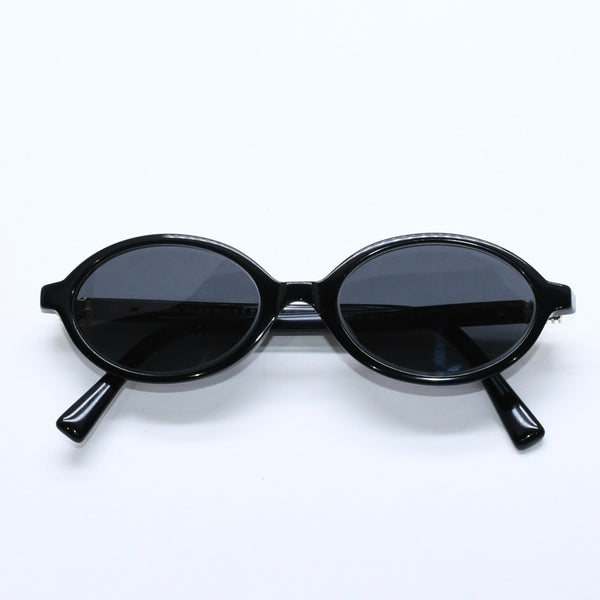 Mint condition MIU MIU sunglasses, black with gold hardware, size 50.◻18 Used 4a009637