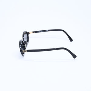 Mint condition MIU MIU sunglasses, black with gold hardware, size 50.◻18 Used 4a009637