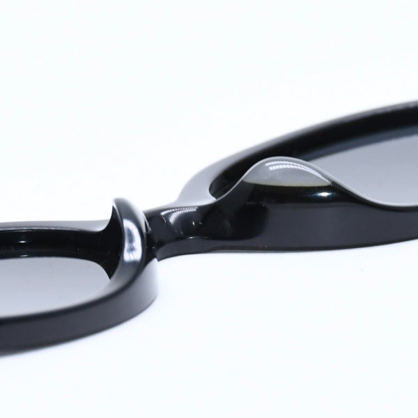 Mint condition MIU MIU sunglasses, black with gold hardware, size 50.◻18 Used 4a009637