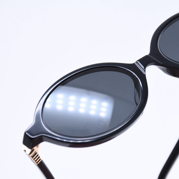 Mint condition MIU MIU sunglasses, black with gold hardware, size 50.◻18 Used 4a009637