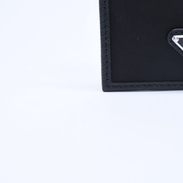 Like new PRADA Re-Nylon x Saffiano leather card case 2MC025 black triangle logo plate used 4a009274
