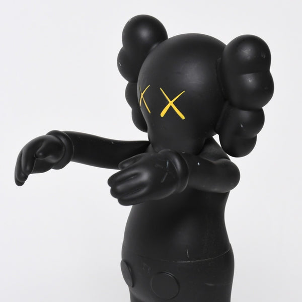 KAWS COMPANION GREY 2016 MEDICOMTOY カウズ コンパニオンブラック メディコムトイ アート 美品 中古 4a009297