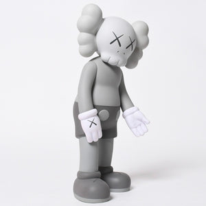 極美品 KAWS カウズ MEDICOMTOY カウズファミリー メディコムトイ フィギア アート ピンク グレー 中古 4a009296