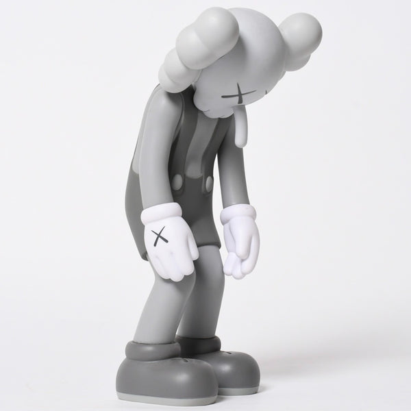 KAWS カウズ MEDICOM TOY メディコムトイ SMALL LIE companion フィギュア サイズ 11アート グレー 美品 中古 4a009306