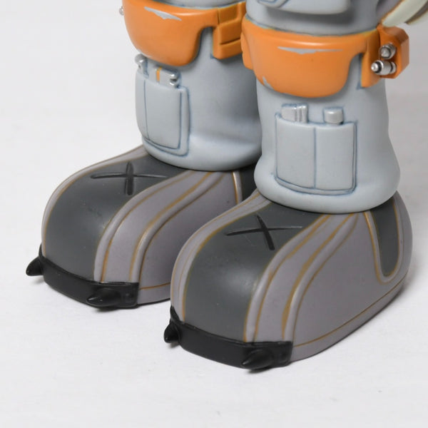 新品同様品 カウズ KAWS ×STAR WARS×MEDICOM TOY Boba Fett Companion KAWS Version フィギュア カーキ 中古 4a009302