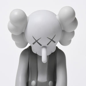 KAWS カウズ MEDICOM TOY メディコムトイ SMALL LIE companion フィギュア サイズ 11アート グレー 美品 中古 4a009306