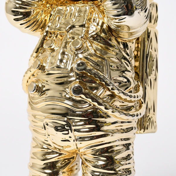 極美品 KAWS カウズ フィギュア Holiday Space ホリデー スペース GOLD ゴールド 中古 4a009293