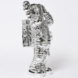 極美品 KAWS カウズ フィギュア Holiday Space ホリデー スペース silver シルバー 中古 4a009292