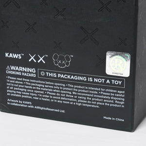 極美品 KAWS カウズ フィギュア Holiday Space ホリデー スペース silver シルバー 中古 4a009292