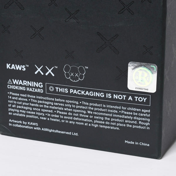 極美品 KAWS カウズ フィギュア Holiday Space ホリデー スペース silver シルバー 中古 4a009292
