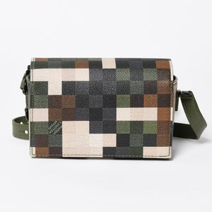 Very Good Condition LOUIS VUITTON Steamer Wearable Wallet Shoulder Bag M83172 Damoflage Used 4a009352