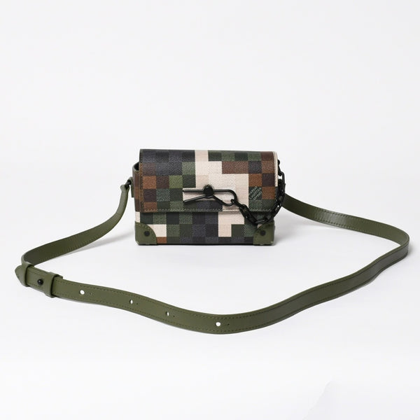 Very Good Condition LOUIS VUITTON Steamer Wearable Wallet Shoulder Bag M83172 Damoflage Used 4a009352