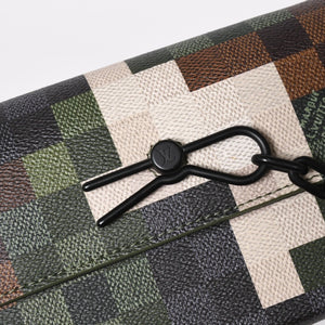 Very Good Condition LOUIS VUITTON Steamer Wearable Wallet Shoulder Bag M83172 Damoflage Used 4a009352