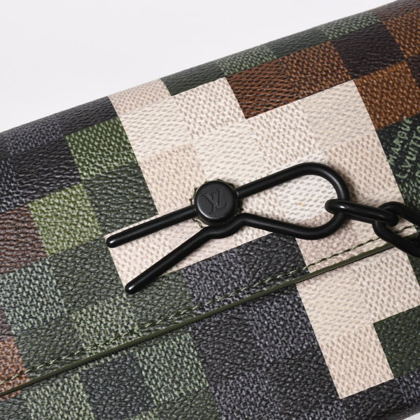 Very Good Condition LOUIS VUITTON Steamer Wearable Wallet Shoulder Bag M83172 Damoflage Used 4a009352