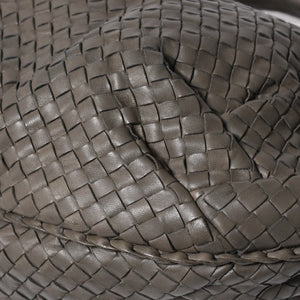 極美品 BOTTEGA VENETA ボッテガヴェネタ ホーボーワンショルダーバッグ イントレチャート レザー グレー B01259445Y 中古 4a009350