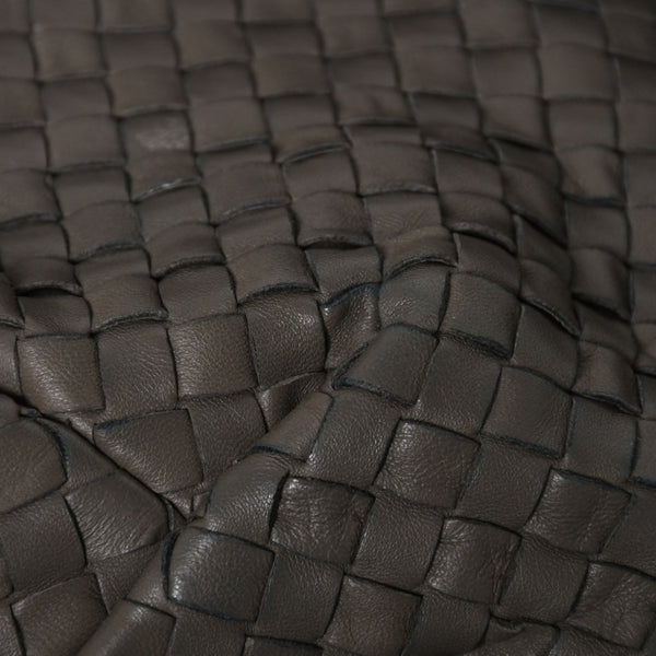 極美品 BOTTEGA VENETA ボッテガヴェネタ ホーボーワンショルダーバッグ イントレチャート レザー グレー B01259445Y 中古 4a009350