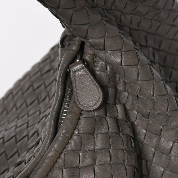 極美品 BOTTEGA VENETA ボッテガヴェネタ ホーボーワンショルダーバッグ イントレチャート レザー グレー B01259445Y 中古 4a009350