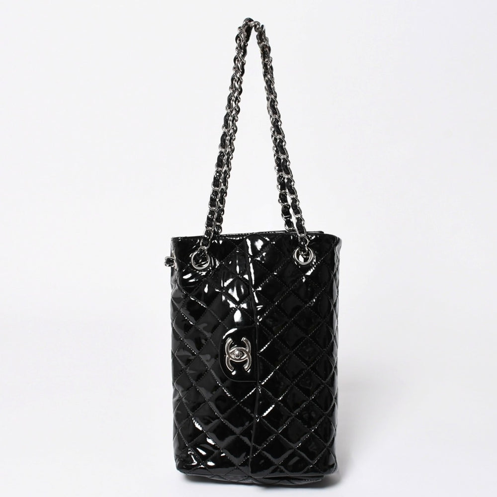 極美品 CHANEL シャネル マトラッセ アップサイドダウン チェーンショルダーバッグ 12番台 ココマーク パテントレザー ブラック 中古 4a009343