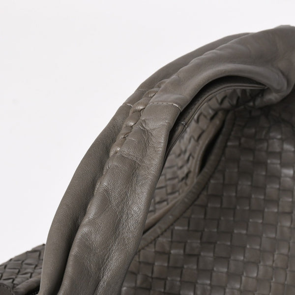 極美品 BOTTEGA VENETA ボッテガヴェネタ ホーボーワンショルダーバッグ イントレチャート レザー グレー B01259445Y 中古 4a009350