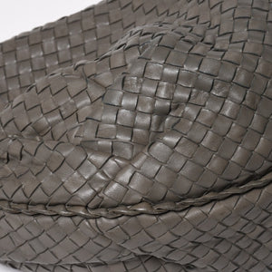 極美品 BOTTEGA VENETA ボッテガヴェネタ ホーボーワンショルダーバッグ イントレチャート レザー グレー B01259445Y 中古 4a009350