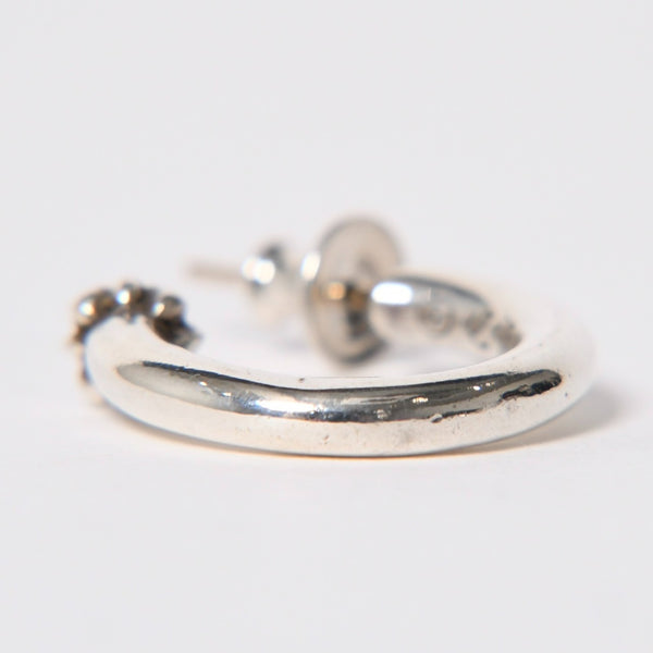 Very good condition CHROME HEARTS HOOP PLAIN Plain hoop earrings Weight approx. 3.61g 1995/.925 stamp Silver 925 One ear Used 4a009373