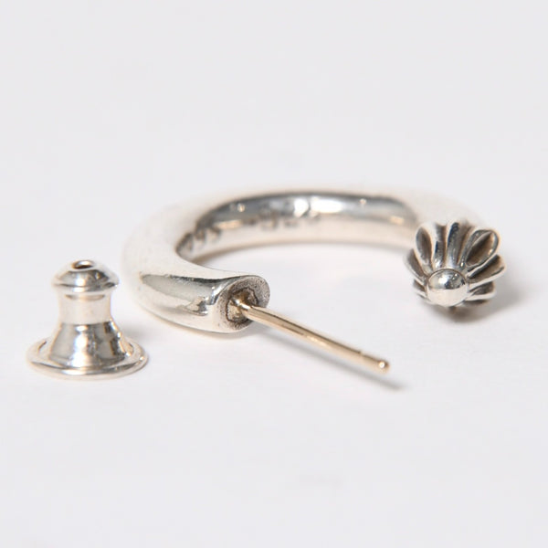 Very good condition CHROME HEARTS HOOP PLAIN Plain hoop earrings Weight approx. 3.61g 1995/.925 stamp Silver 925 One ear Used 4a009373
