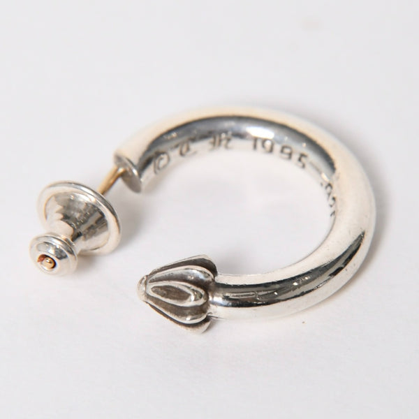 Very Good Condition CHROME HEARTS HOOP PLAIN Plain Hoop Earrings Weight Approximately 3.40g 1995/.925 Engraved Silver 925 Single Ear Used 4a009374