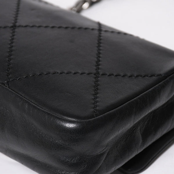 極美品 CHANEL シャネル ワイルドステッチ ミニチェーンショルダーバッグ 9番台 ココマーク ラムスキン ブラック シルバー金具 中古 4a009388