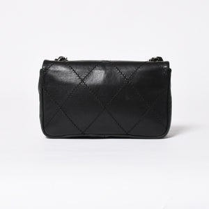 極美品 CHANEL シャネル ワイルドステッチ ミニチェーンショルダーバッグ 9番台 ココマーク ラムスキン ブラック シルバー金具 中古 4a009388