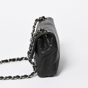 極美品 CHANEL シャネル ワイルドステッチ ミニチェーンショルダーバッグ 9番台 ココマーク ラムスキン ブラック シルバー金具 中古 4a009388