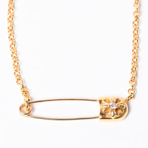 New and unused CHROME HEARTS SAFETY PIN ROLL CHAIN ​​22k Safety pin necklace 20 inches Weight 12.56g Used 4a000947