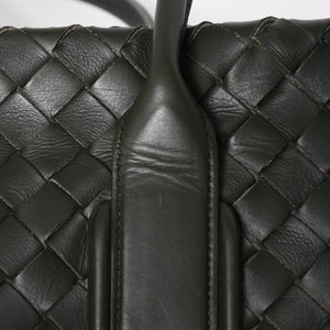 極美品 BOTTEGA VENETA ボッテガヴェネタ マキシ イントレチャート ハンドバッグ カーキ ダークグリーン P01824022C 中古 4a009349