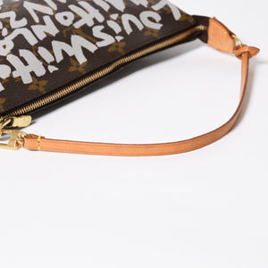 Very Good Condition LOUIS VUITTON Pochette Accessories Accessor Pouch M92192 Monogram Graffiti Used 4a009265
