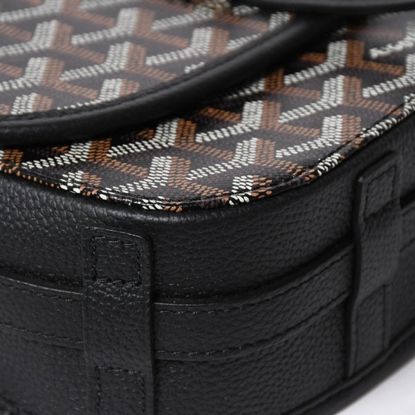 Like new GOYARD Cup Vert PM Crossbody Bag Shoulder Bag PVC Leather Black Silver Hardware Used 4a009772
