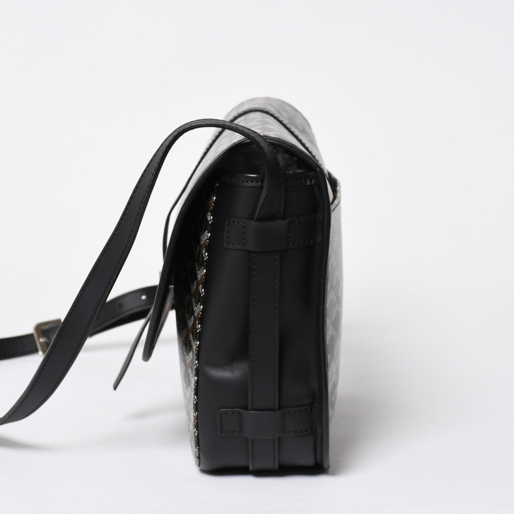 Very good condition GOYARD Belvedere MM bag shoulder bag BELVE3MMLTY02CG02P black silver metal fittings used 4a009592