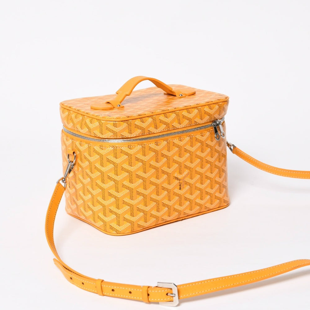 Very good condition GOYARD Muse vanity case handbag PVC leather yellow silver metal fittings used 4a009773